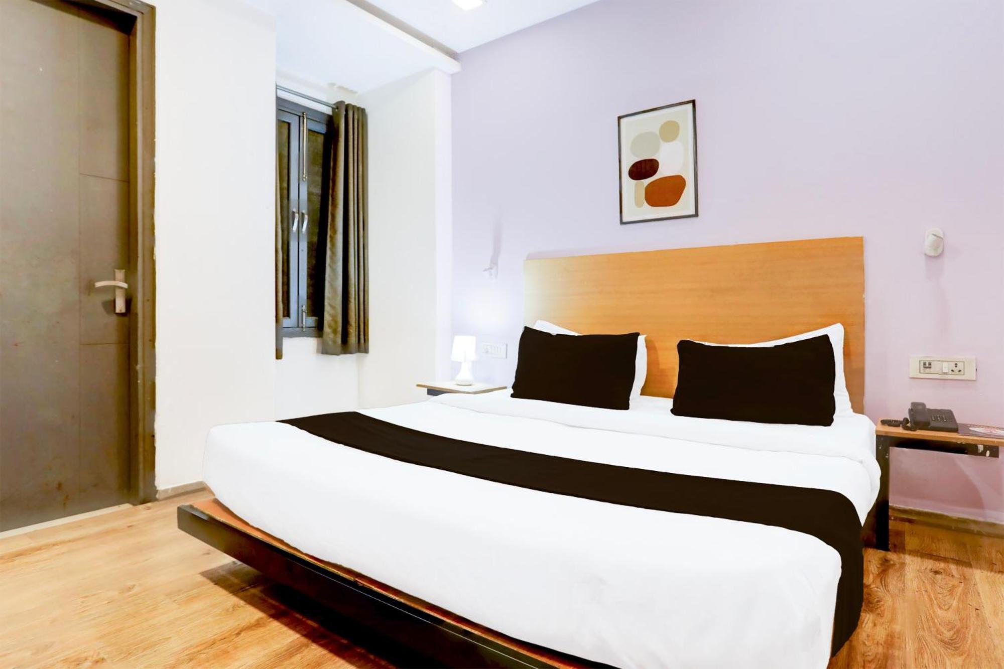 Townhouse Rohini Sector 24 4* Delhi (National Capital Territory of India)